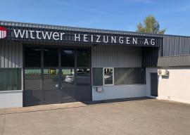 Profilierte Metallfassade